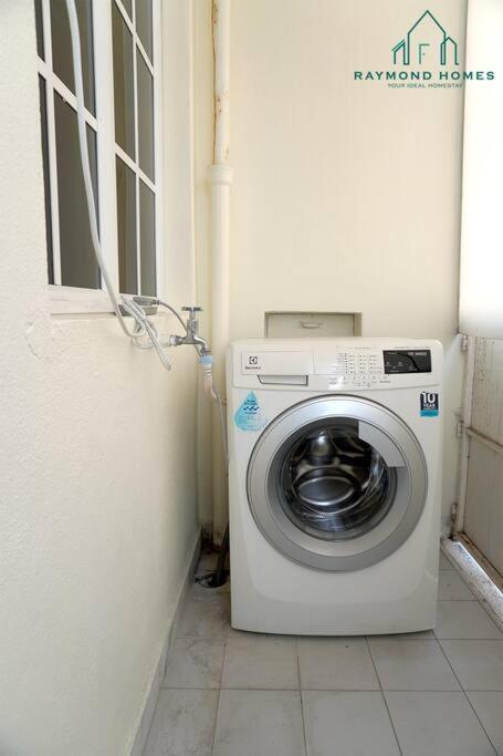 Apartament 99 Kelawei George Town Zewnętrze zdjęcie