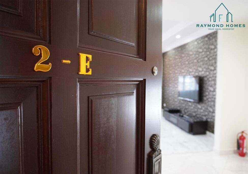 Apartament 99 Kelawei George Town Zewnętrze zdjęcie