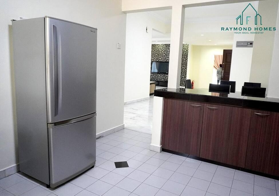 Apartament 99 Kelawei George Town Zewnętrze zdjęcie